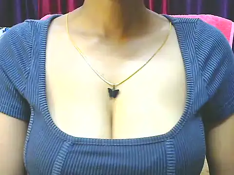 Snapshot of ishmita99 chatting on 1, 3, 2026 ishmita99 online show from 1, 3, 2026