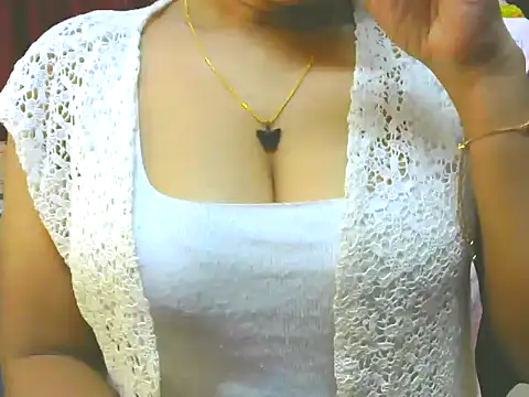Snapshot of ishmita99 chatting on 26, 1, 2025 ishmita99 online show from 26, 1, 2025
