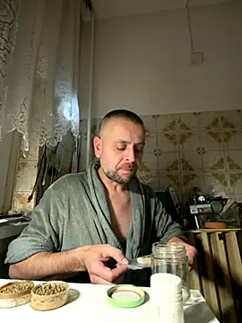 Snapshot of Huncutkuki chatting on 20, 12, 2025 Huncutkuki online show from 20, 12, 2025