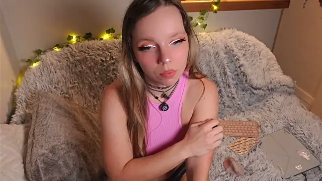 Ayra Lust online show from 30, 4, 2026