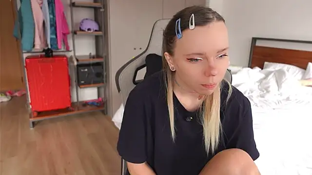 Ayra Lust online show from 3, 7, 2026