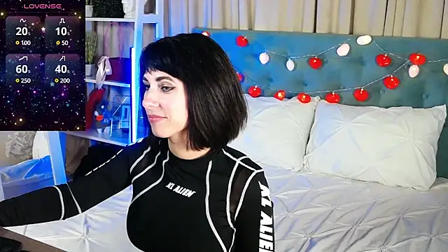 HeidiBloom online show from 12, 2, 2025