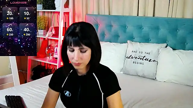 HeidiBloom online show from 23, 2, 2025