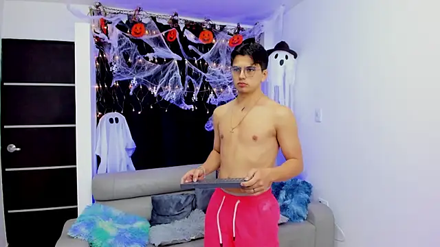 UNIVERSAL SEXX  online show from 16, 10, 2025