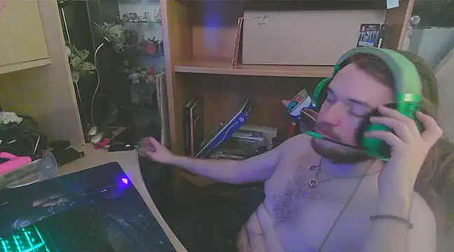 nicolasdumand21 online show from 25, 2, 2025