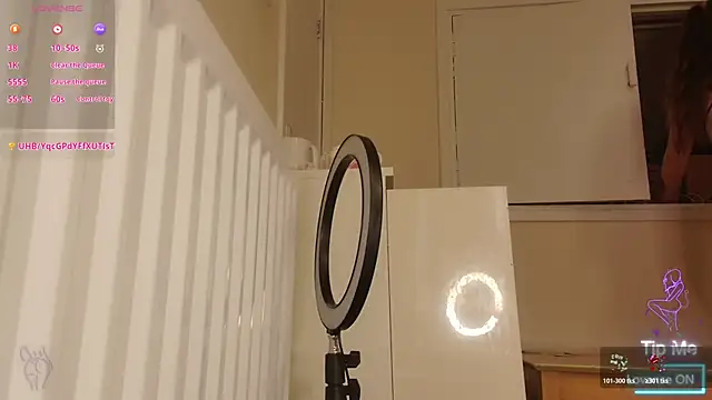 Milky flexy cat online show from 28, 11, 2025