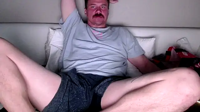 Snapshot of steelwood303 chatting on 25, 10, 2025 steelwood303 online show from 25, 10, 2025