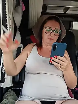 Snapshot of cuplubijoanna chatting on 15, 7, 2026 cuplubijoanna online show from 15, 7, 2026