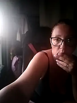 Snapshot of cuplubijoanna chatting on 24, 6, 2026 cuplubijoanna online show from 24, 6, 2026