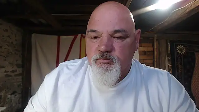 Snapshot of Newfiesausage1972 chatting on 23, 7, 2026 Newfiesausage1972 online show from 23, 7, 2026