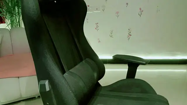 Gracefulgoddess online show from 19, 4, 2026