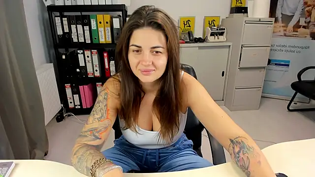 TiffanySweet online show from 6, 10, 2025