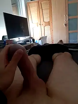 Snapshot of passion4it5 chatting on 1, 1, 2025 passion4it5 online show from 1, 1, 2025