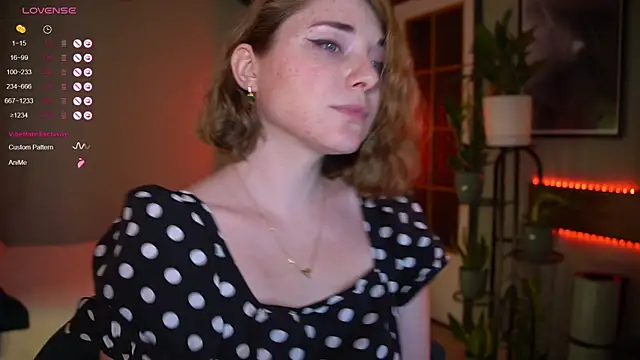 Snapshot of Your_phobia chatting on 10, 11, 2025 Your phobia online show from 10, 11, 2025