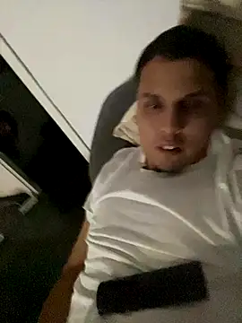 Snapshot of Hotmix3 chatting on 1, 11, 2025 Hotmix3 online show from 1, 11, 2025