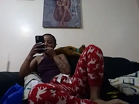 hoely grail01 online show from 3, 12, 2025