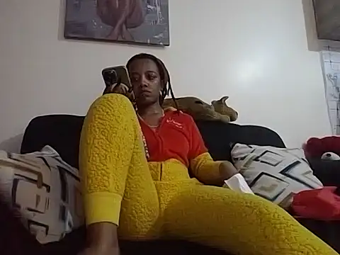 hoely grail01 online show from 16, 12, 2025