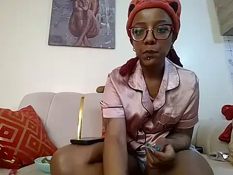 hoely grail01 online show from 22, 3, 2026