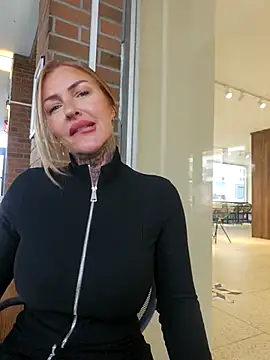 YourMommyBlair online show from 17, 2, 2026