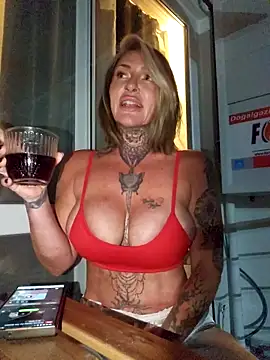 YourMommyBlair online show from 28, 10, 2025