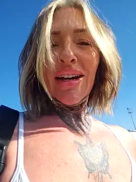 YourMommyBlair online show from 15, 11, 2025