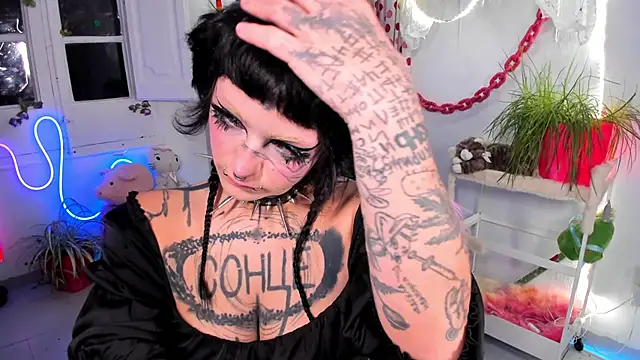 lady sontse  online show from 4, 3, 2026