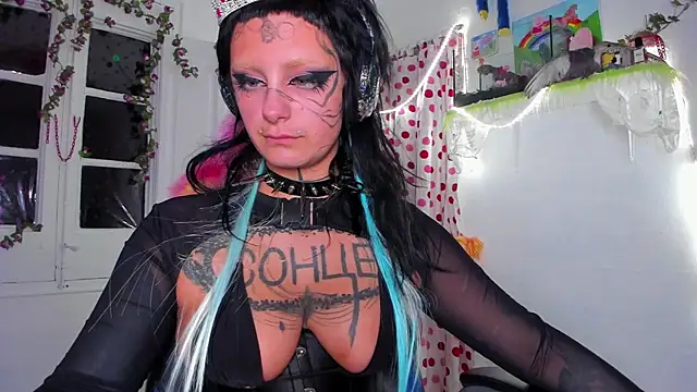 Snapshot of lady_sontse_ chatting on 27, 11, 2025 lady sontse online show from 27, 11, 2025