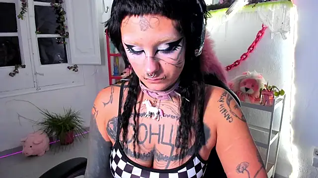 lady sontse  online show from 19, 12, 2025