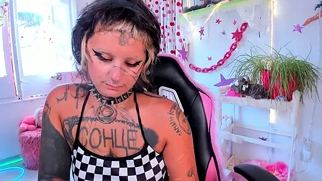 lady sontse  online show from 27, 6, 2026