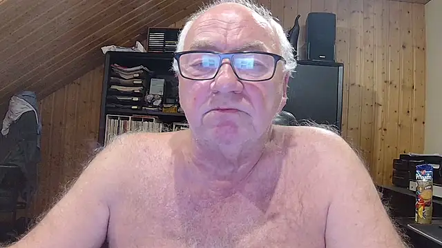 Snapshot of biggandybig chatting on 16, 5, 2026 biggandybig online show from 16, 5, 2026