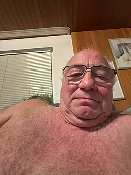 Snapshot of biggandybig chatting on 14, 5, 2026 biggandybig online show from 14, 5, 2026