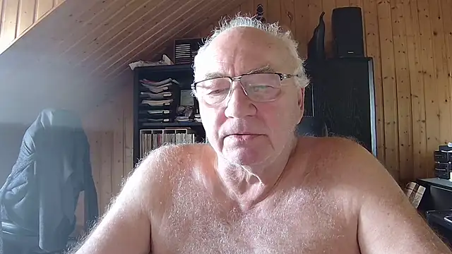 Snapshot of biggandybig chatting on 20, 5, 2026 biggandybig online show from 20, 5, 2026