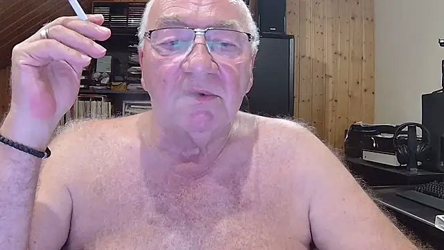 Snapshot of biggandybig chatting on 3, 6, 2026 biggandybig online show from 3, 6, 2026