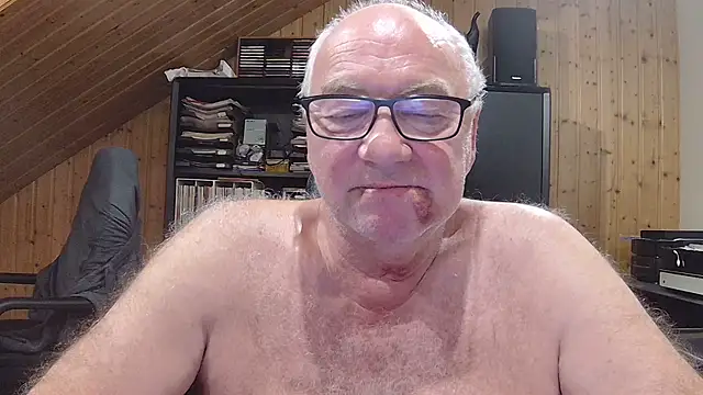 Snapshot of biggandybig chatting on 10, 6, 2026 biggandybig online show from 10, 6, 2026