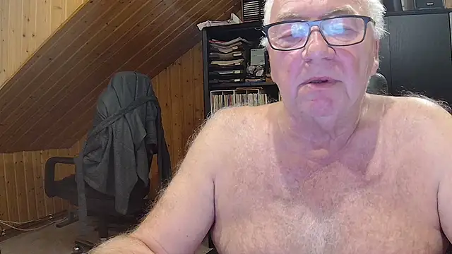 Snapshot of biggandybig chatting on 18, 5, 2026 biggandybig online show from 18, 5, 2026