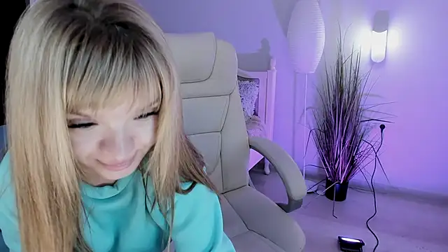 Snapshot of Eva_Rosec chatting on 15, 11, 2025 Eva Rosec online show from 15, 11, 2025