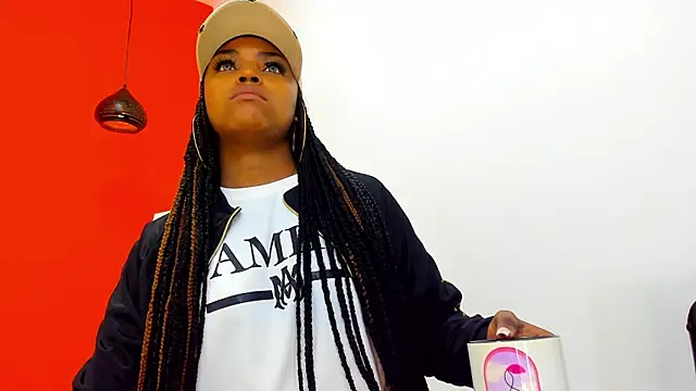 Snapshot of malu_horny_69 chatting on 22, 12, 2024 malu horny 69 online show from 22, 12, 2024