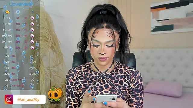 LOISE-XX online show from 30, 10, 2025