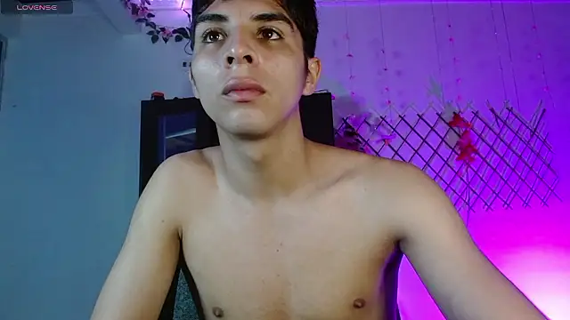 justin alexxx online show from 6, 12, 2024