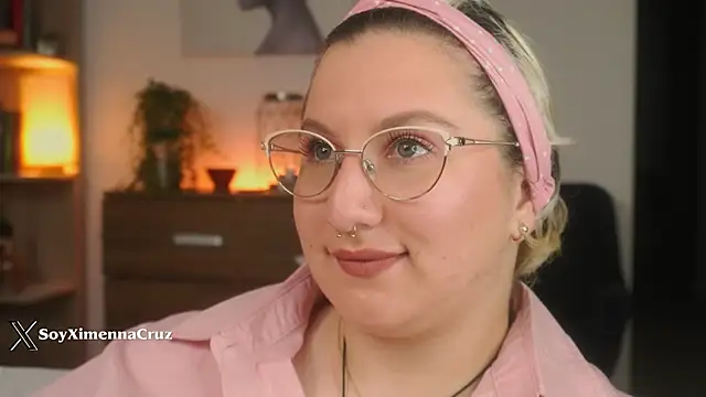 Ximenna Cruz online show from 18, 2, 2026