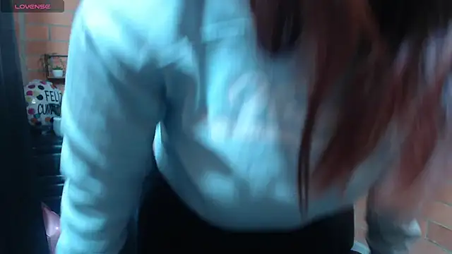 Snapshot of alexia_87 chatting on 5, 10, 2025 alexia 87 online show from 5, 10, 2025