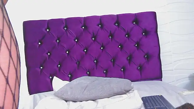 Kendal Sofia online show from 6, 12, 2024