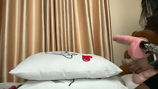 SexyAudreyFuck online show from 15, 10, 2025