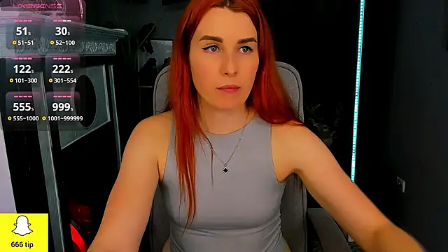 YrKiraXO online show from 10, 3, 2025