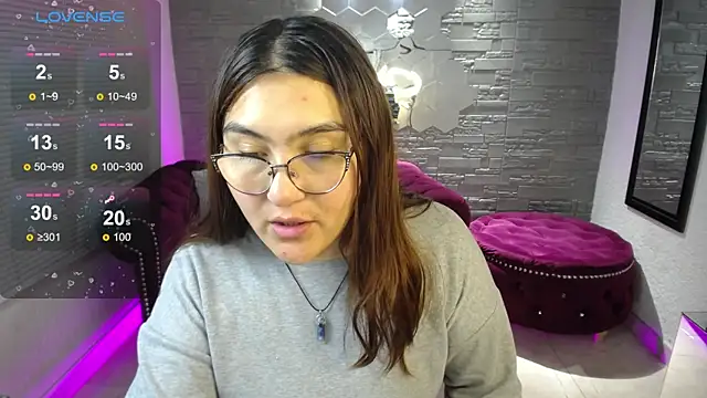 Snapshot of conniejames_m chatting on 7, 7, 2026 conniejames m online show from 7, 7, 2026