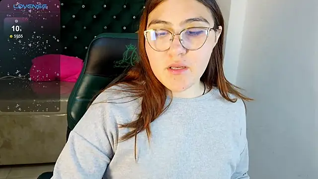 Snapshot of conniejames_m chatting on 15, 7, 2026 conniejames m online show from 15, 7, 2026