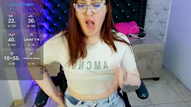 Snapshot of conniejames_m chatting on 2, 6, 2026 conniejames m online show from 2, 6, 2026