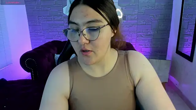 conniejames m online show from 4, 11, 2025