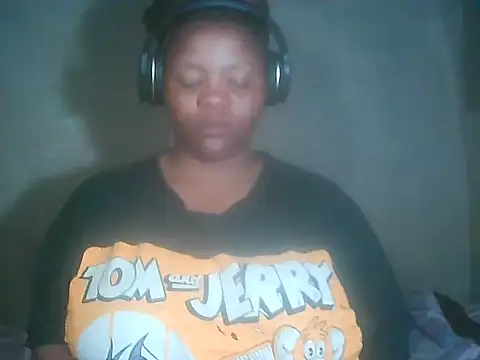 CardieKarie20 online show from 8, 10, 2025