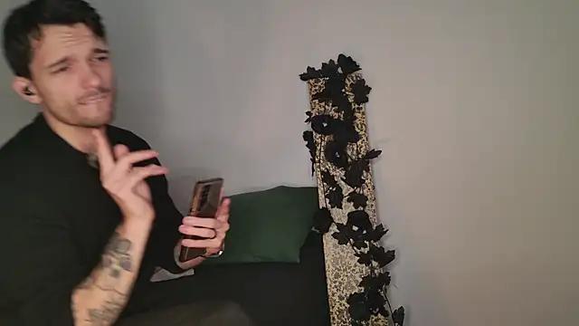 JackDesFeux online show from 11, 11, 2025